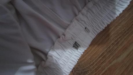 Biele veľmi málo nosené nohavice (ako nové), m