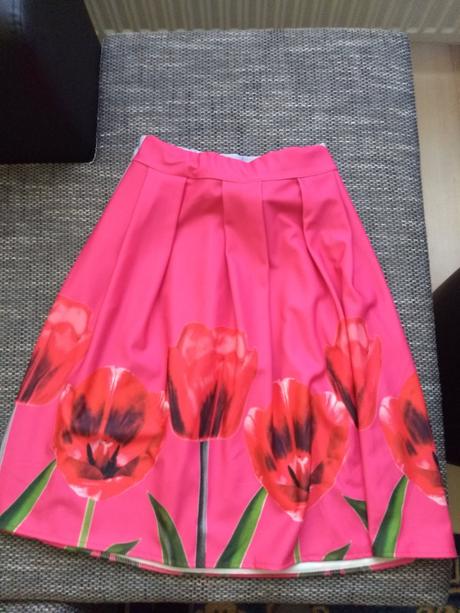 Šaty a sukne - rôzne, l / m / s