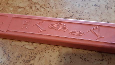 Predám trojuholník do auta., 