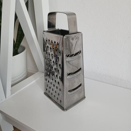 Klasické nerezové strúhadlo, 