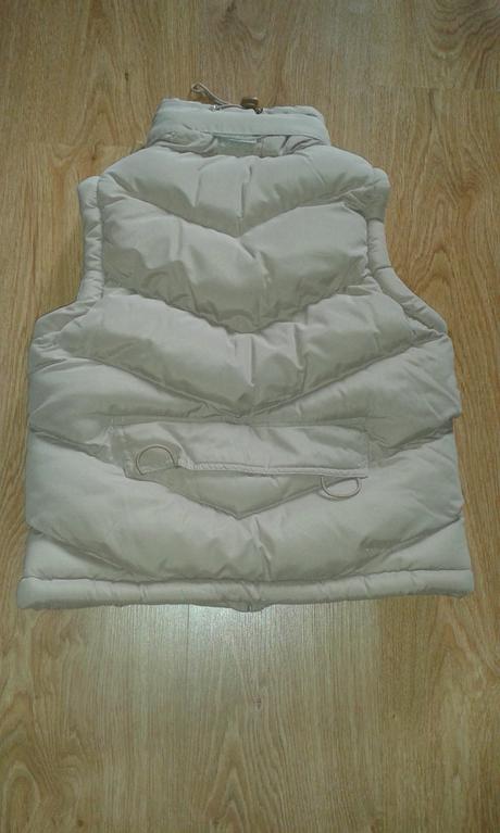 Teplá vesta 122, 122