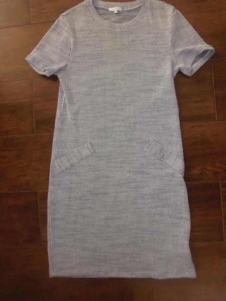 Prúžkované šaty, m