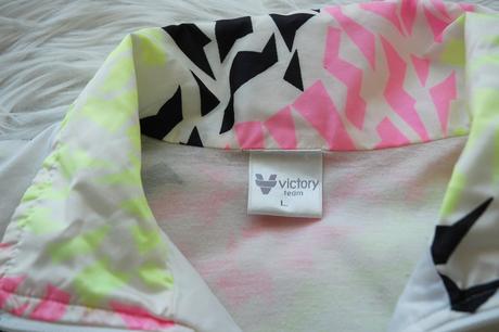 Vintage 80s/90s neon windbreaker, l