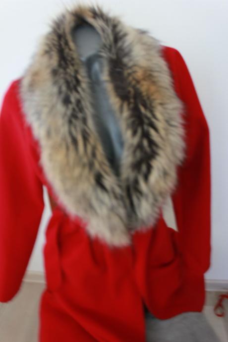 Kabat s kozusinou, m