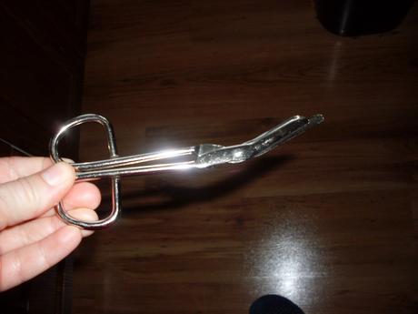 Antikorové nožnice, 