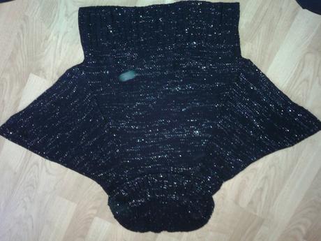 Rolák so striebornou niťou, m