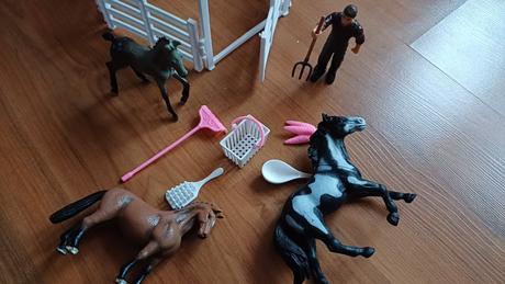 Kone ohrada chovateľ, 