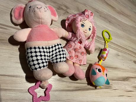 Krásna hrajúca myška+bábika a závesná hrkálka sova,