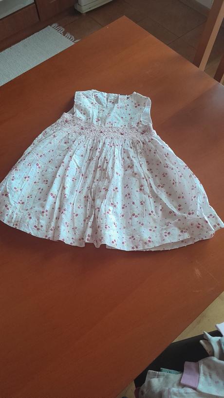 Balík oblečenia 6-9m+ponožky čiapky, 