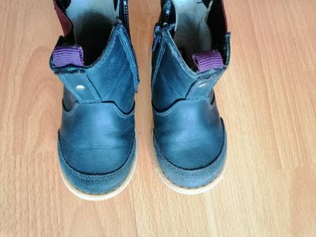 Kožené čižmičky, 22