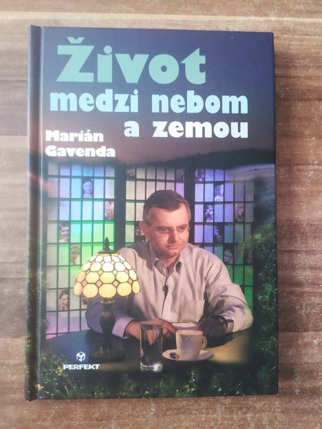 Kniha život medzi nebom a zemou, marián gavenda,