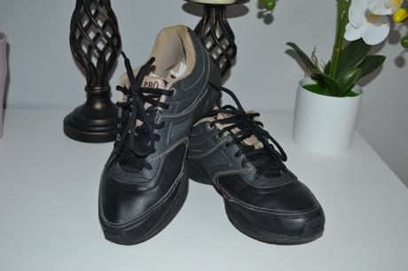 Čierne dámske tréningové tenisky značky usa pro, 38