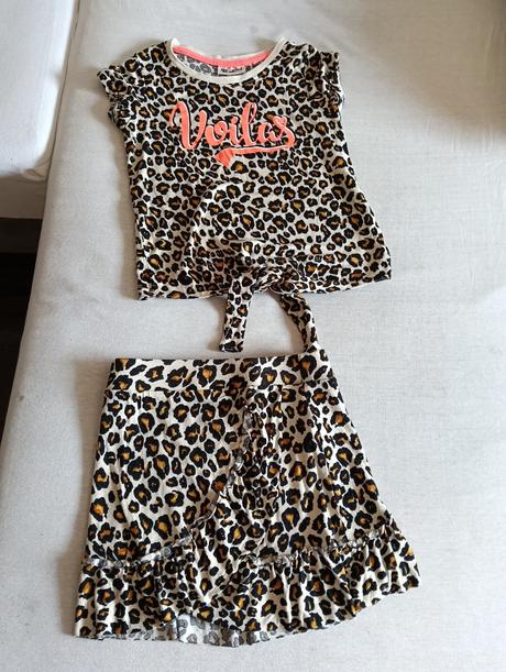 Letná súprava zo suknou, 98