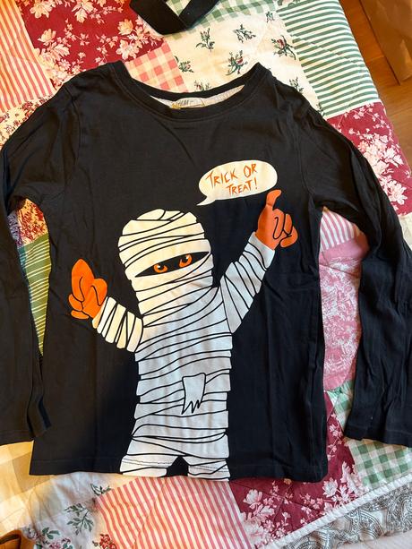 Haloweenske tricko, h&m,122