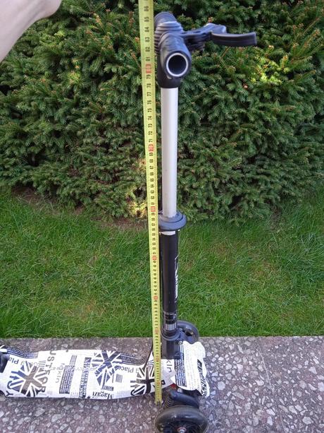 Detská trojkolesová kolobežka, nils