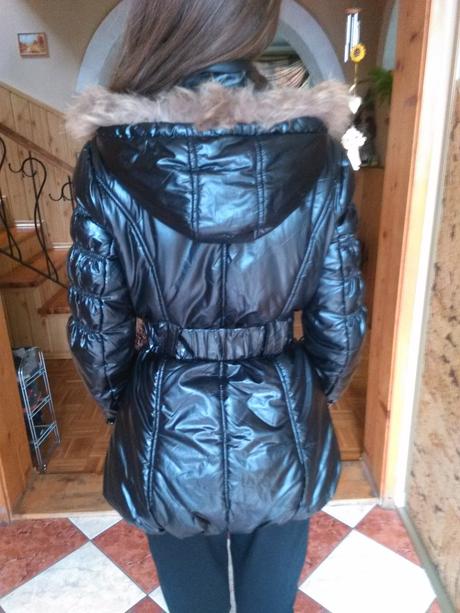 Lesklá čierna bunda, xs