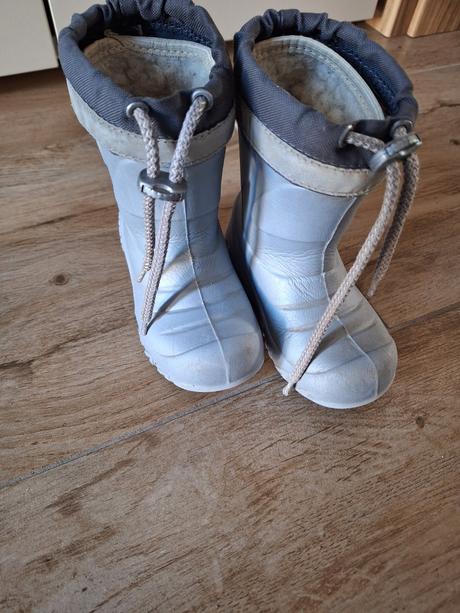 Snehule demar, demar,22