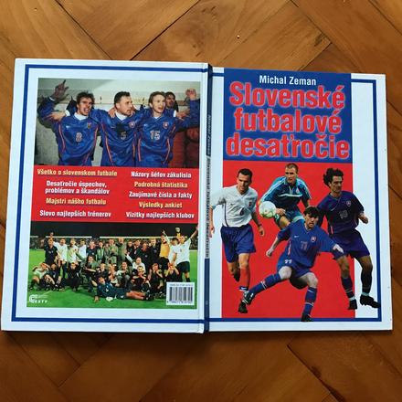 Kniha- slovenské futbalové desaťročie, 