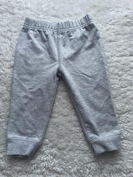 Suprava tricka a teplakov dino, carter's,80