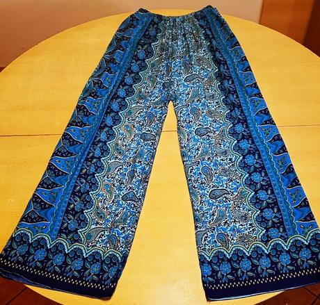 Predám letný nohavicový komplet veľ.uni, 