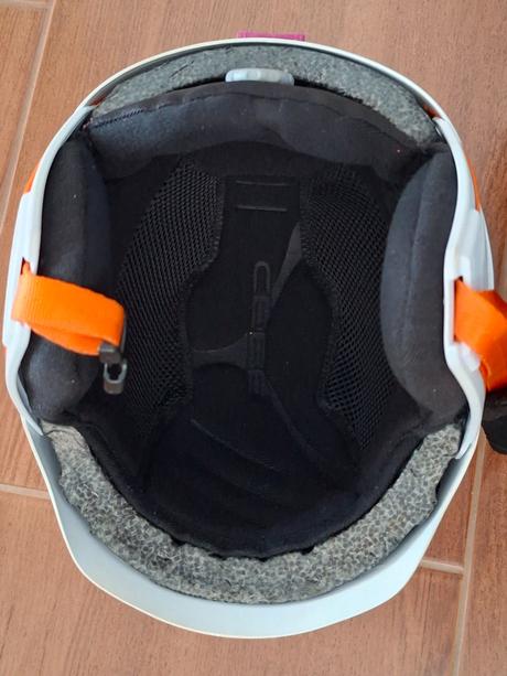 Lyžiarska prilba pre dievčatá, s