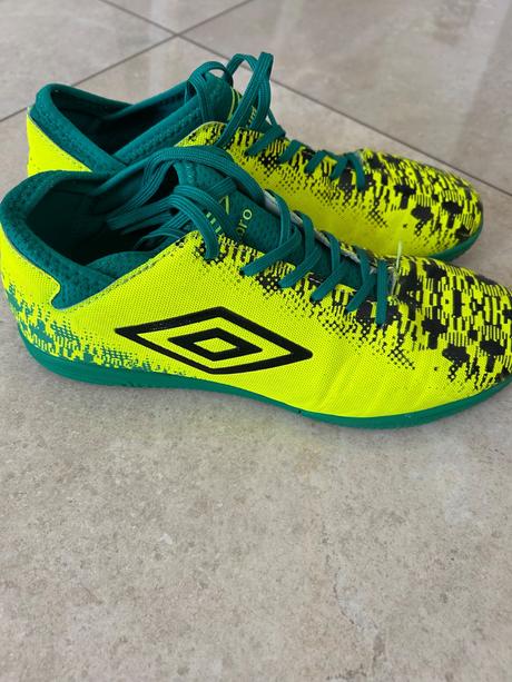 Halovky umbro, umbro,39