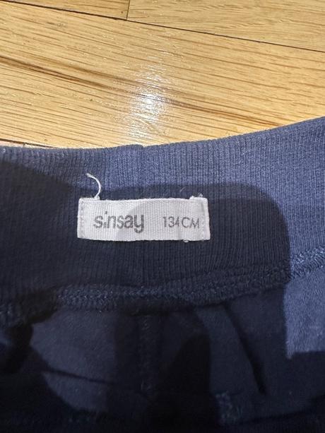 Kratasy kreslené, sinsay,134