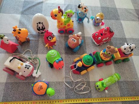 14x interaktivne hracky, 