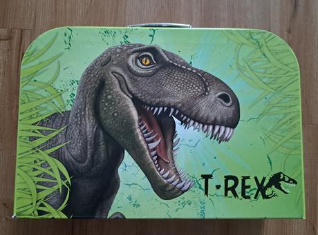 Dinosaury v kufríku, 