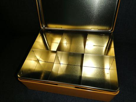 Plechovka na čajíky zn. m. i. hummel, 