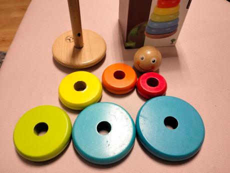 Drevená veža s kuželami, 