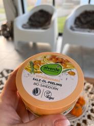 alverde olejovo-soľný telový peeling s bio rakytníkovým olejom, 250 g
