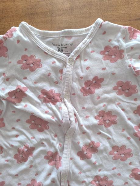 Overal na spanie, sinsay,86