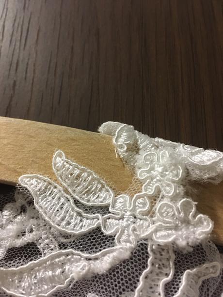 Hackovany prehoz k šatám, 