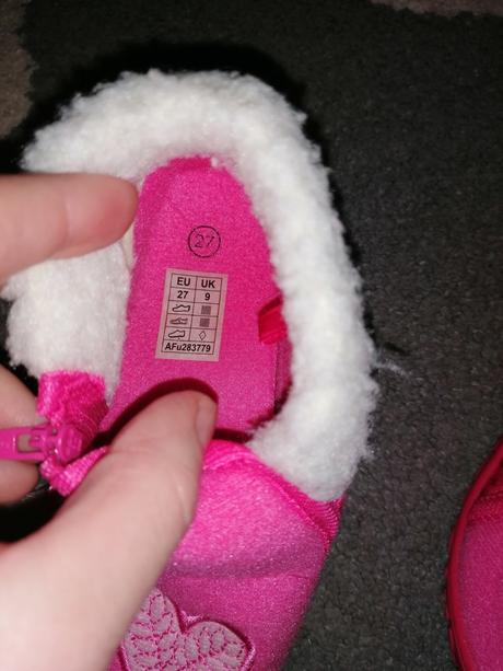 Papucky teple, 27