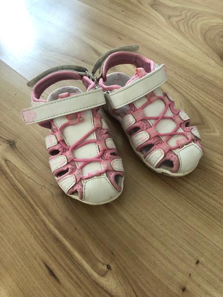 Sandále, 26