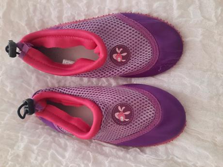 Topánky do vody, 30