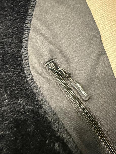 Teplá vesta športová, just play,140