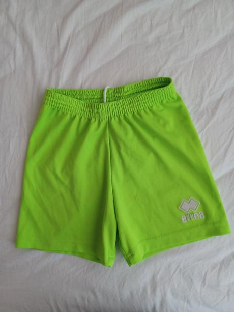 Chlapčenské športové kraťasky errea, 122