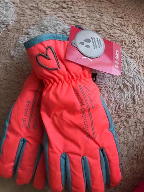 Zimná bunda a rukavice, decathlon,110