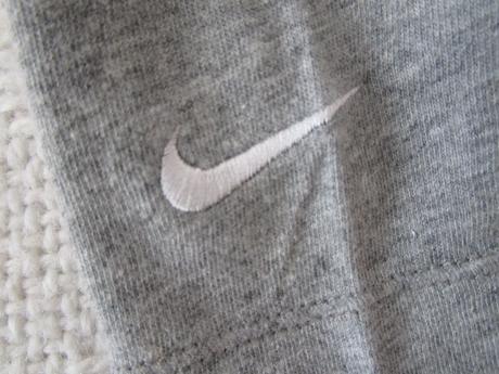 Balík 4 kusov tričiek pre dievčatko vel.98/104, 104–116