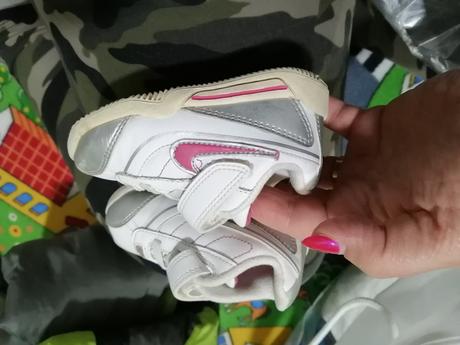 Predám krásne tenisky, nike,21