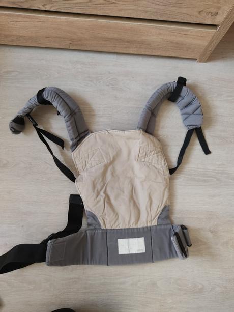 Nosič liliputi, liliputi