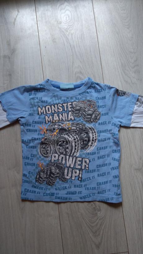 Tričká č.92 2ks, okay,92