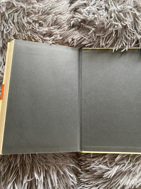 Stará retro kniha stopy jazdec bez hlavy 1966,