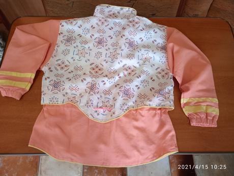 Dievčenská bunda, 152