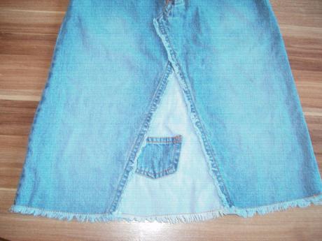 Riflová sukňa, 122