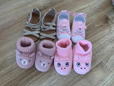 Balik sandále a capačky, 19