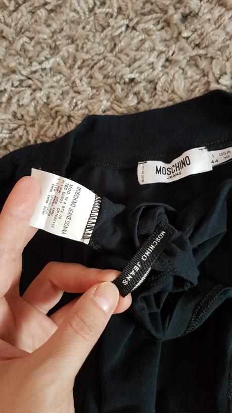 2 topy moschino za jednu cenu alebo po 8eur, s