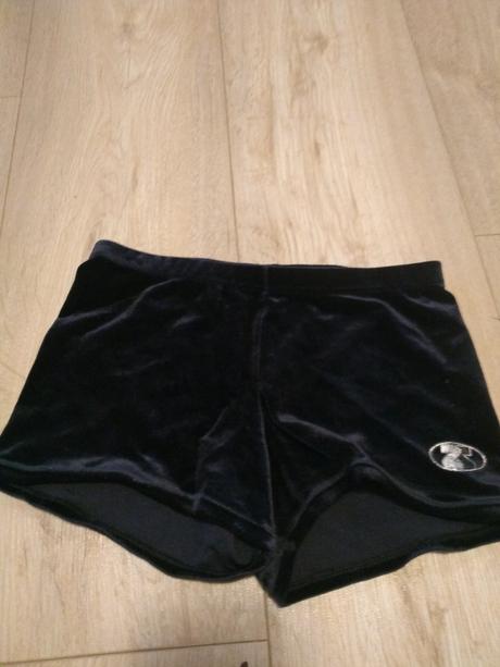 Kraťasy na gymnastiku tanecny, 152